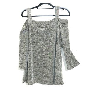 Women’s off the shoulder long sleeve